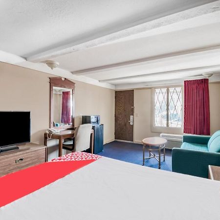 Oyo Hotel Wadsworth Oh I-76 Eksteriør bilde