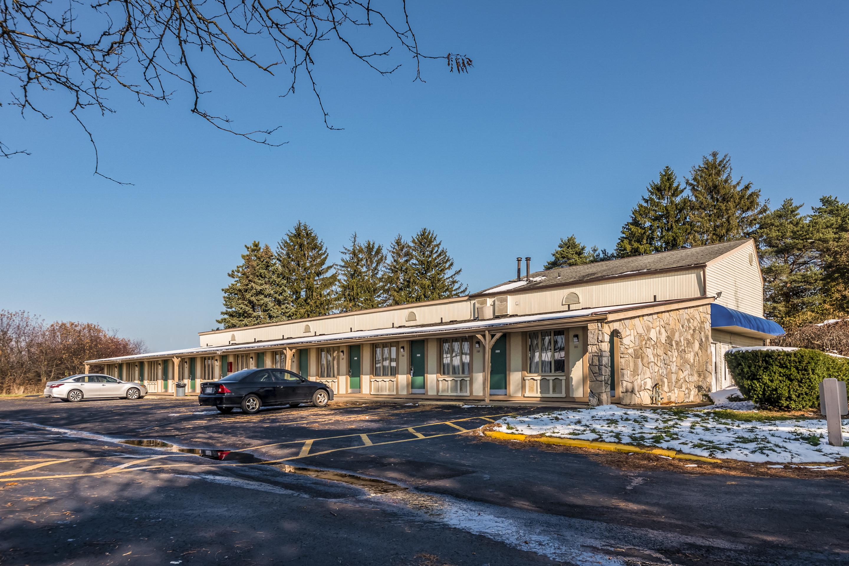 Oyo Hotel Wadsworth Oh I-76 Eksteriør bilde