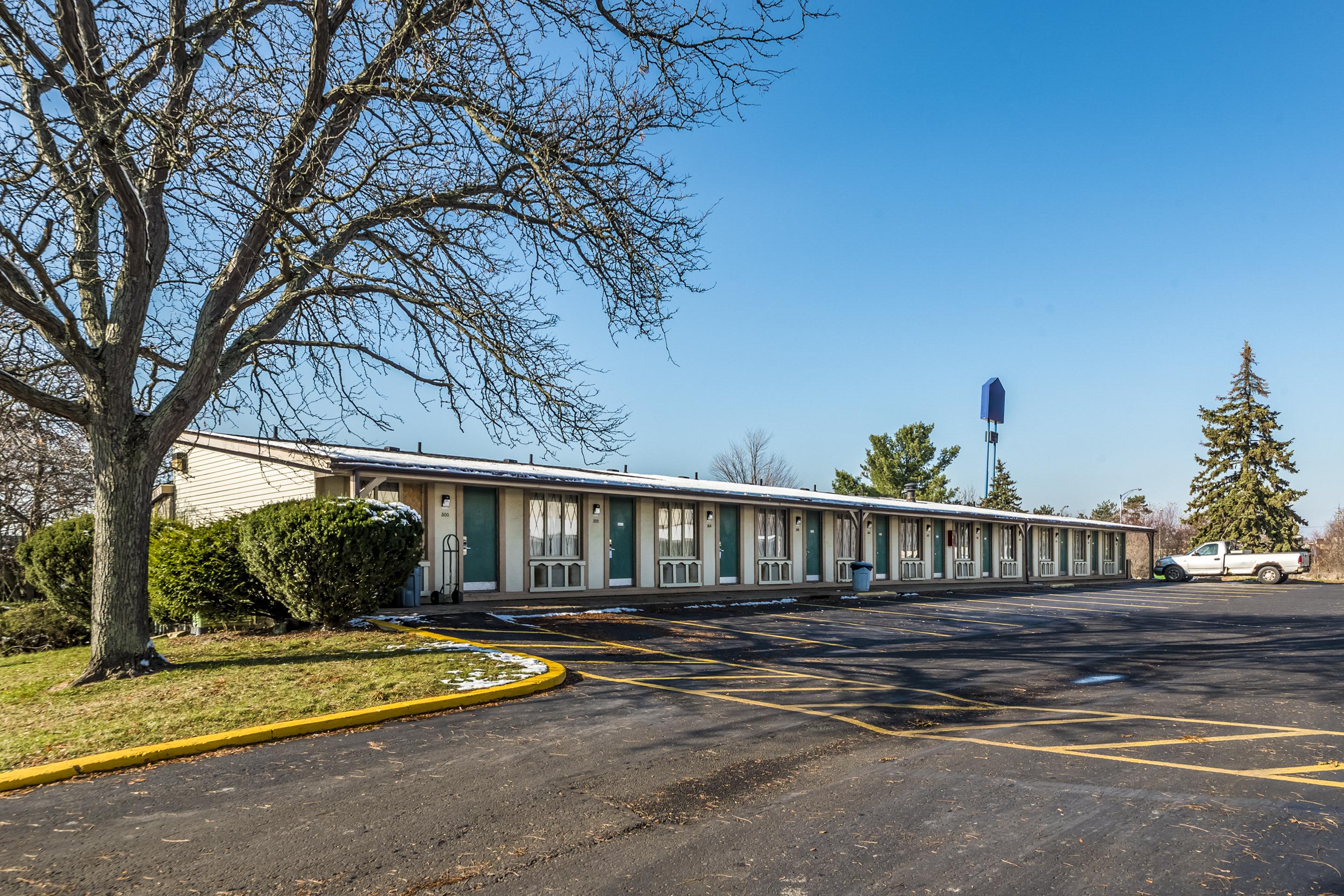 Oyo Hotel Wadsworth Oh I-76 Eksteriør bilde