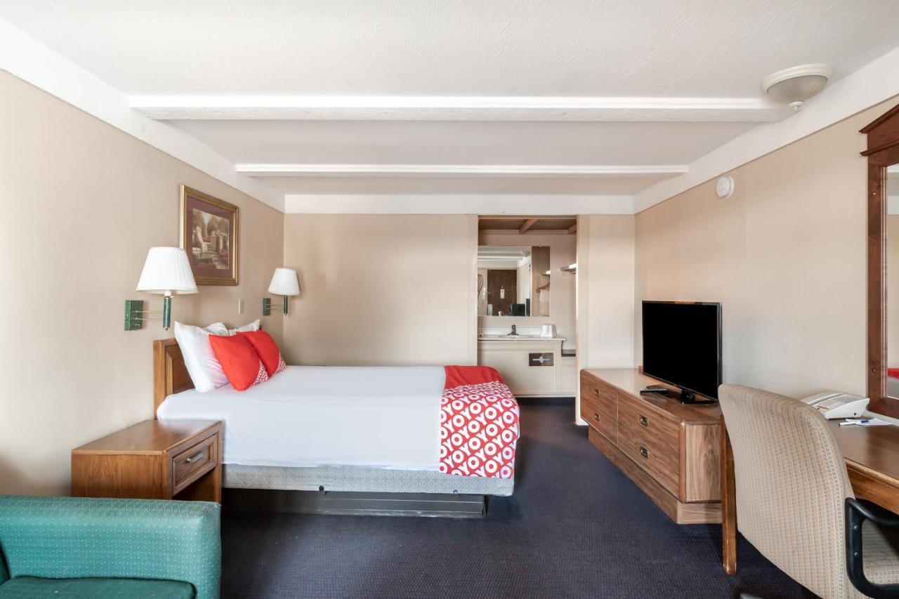 Oyo Hotel Wadsworth Oh I-76 Eksteriør bilde